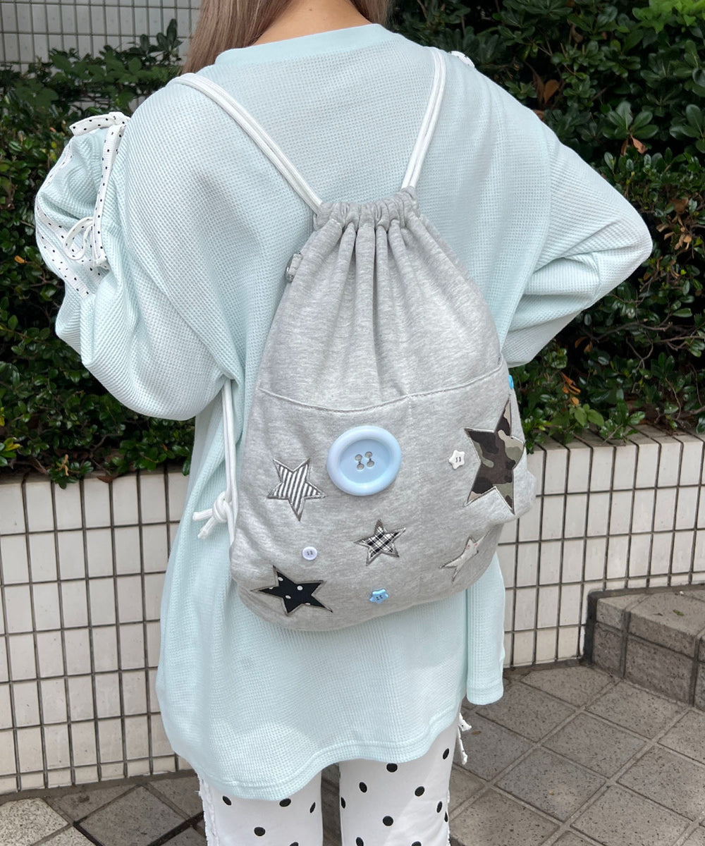 グレー