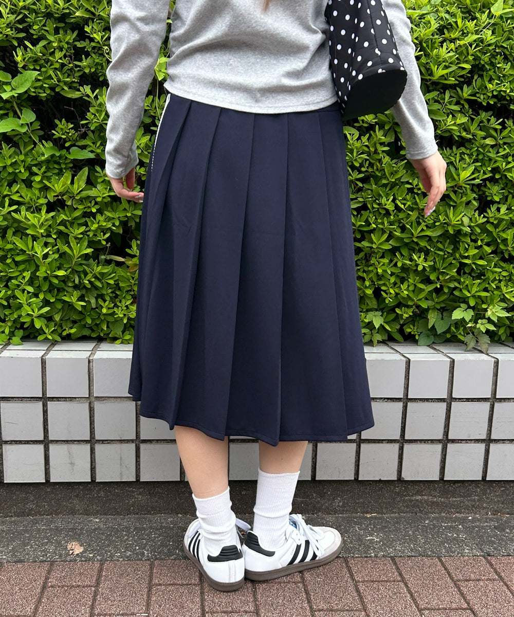 ネイビー モデル：160㎝ F着用