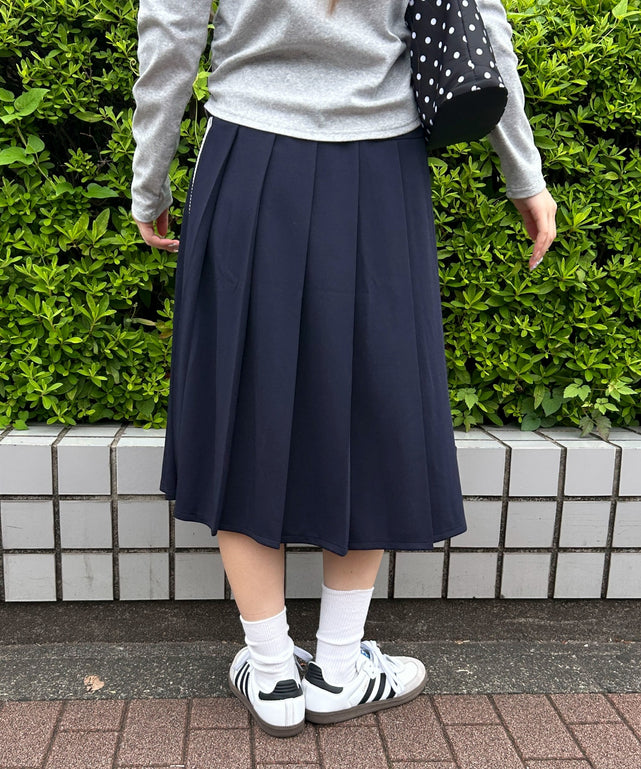 ネイビー モデル：160㎝ F着用