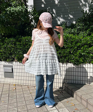 ホワイト モデル：160㎝ F着用