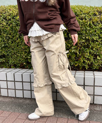 フリルカーゴパンツ