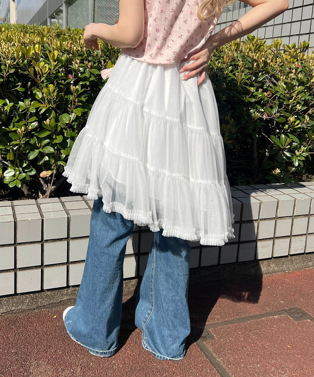 ホワイト モデル：160㎝ F着用