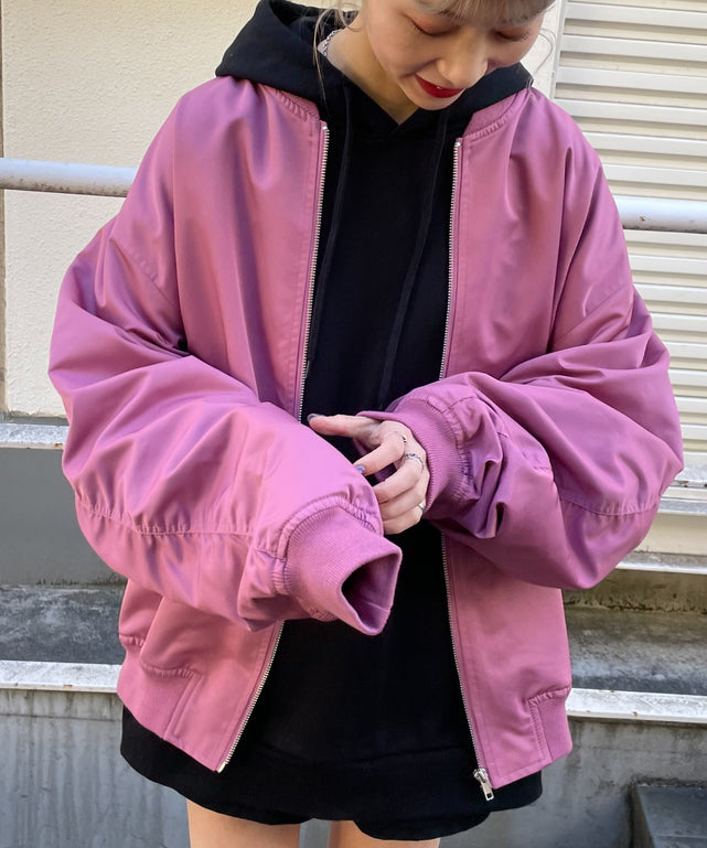 ピンク モデル：157cm L着用