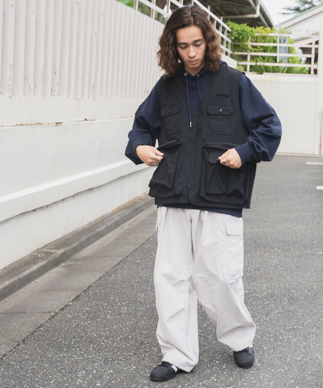 ブラック モデル：174㎝ F着用