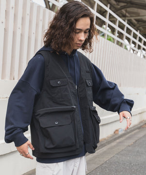 ブラック モデル：174㎝ F着用