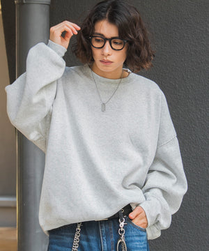 グレー モデル：182cm L着用