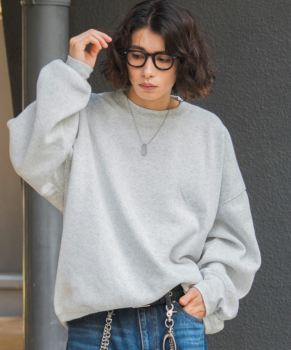 グレー モデル：182cm L着用