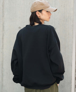 ブラック モデル：175cm L着用