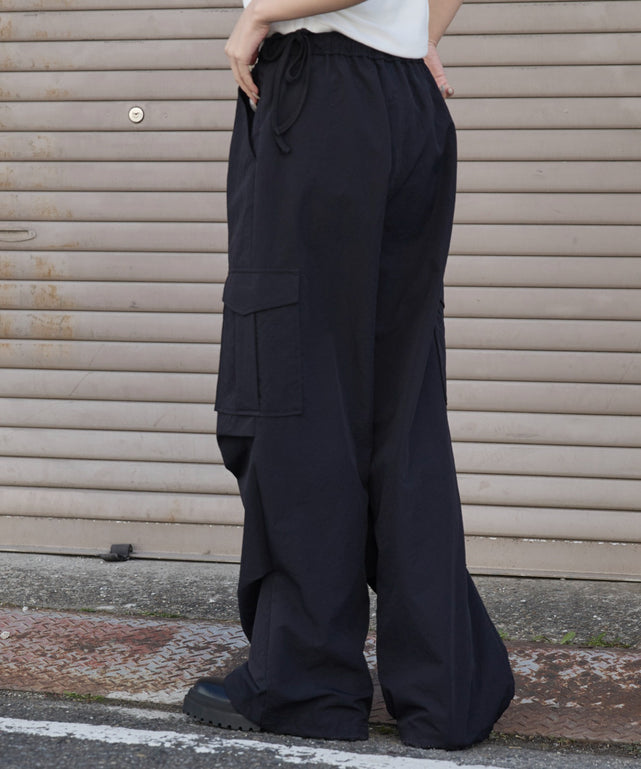 ブラック モデル：159cm M着用