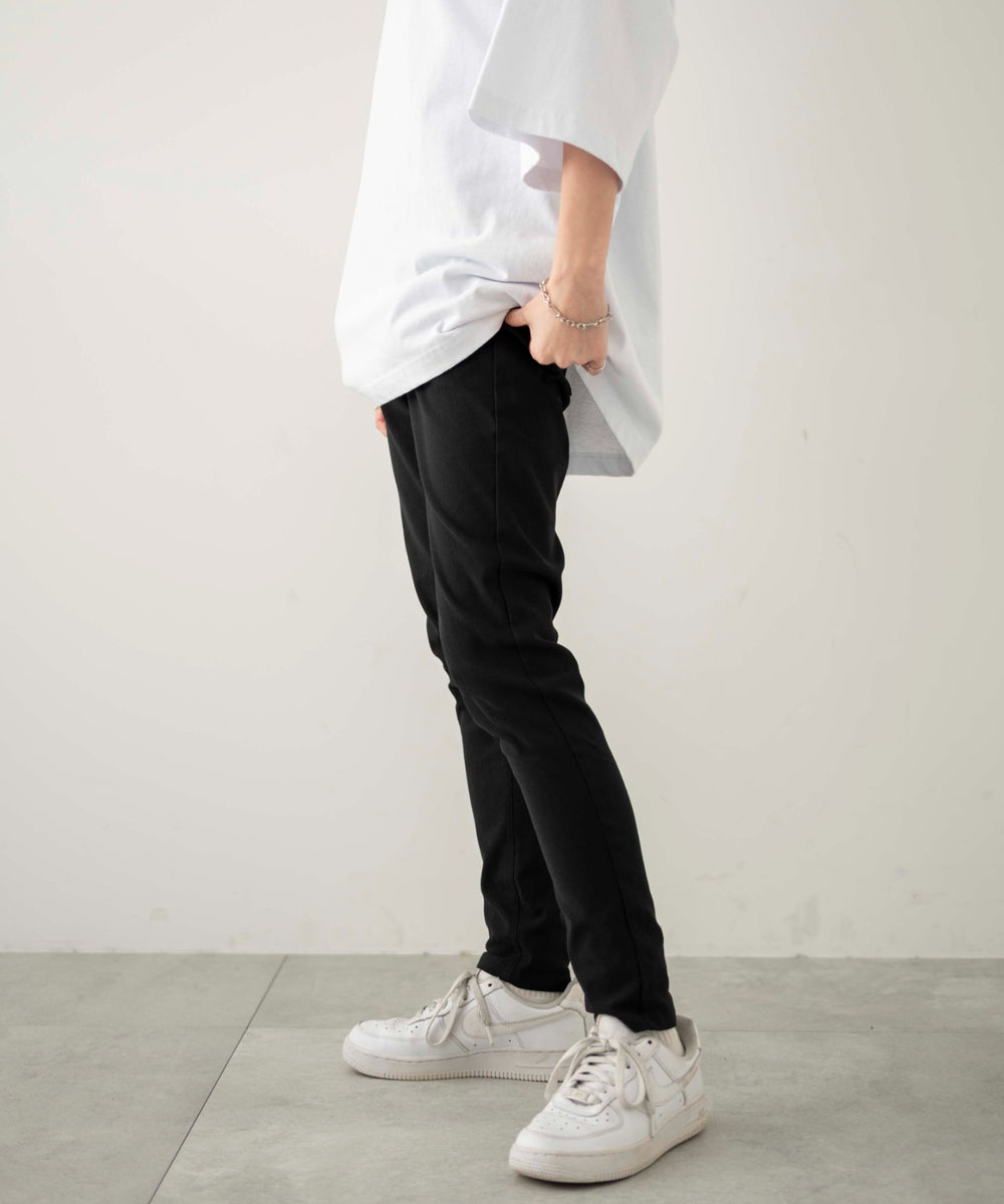 ブラック モデル：161cm S着用