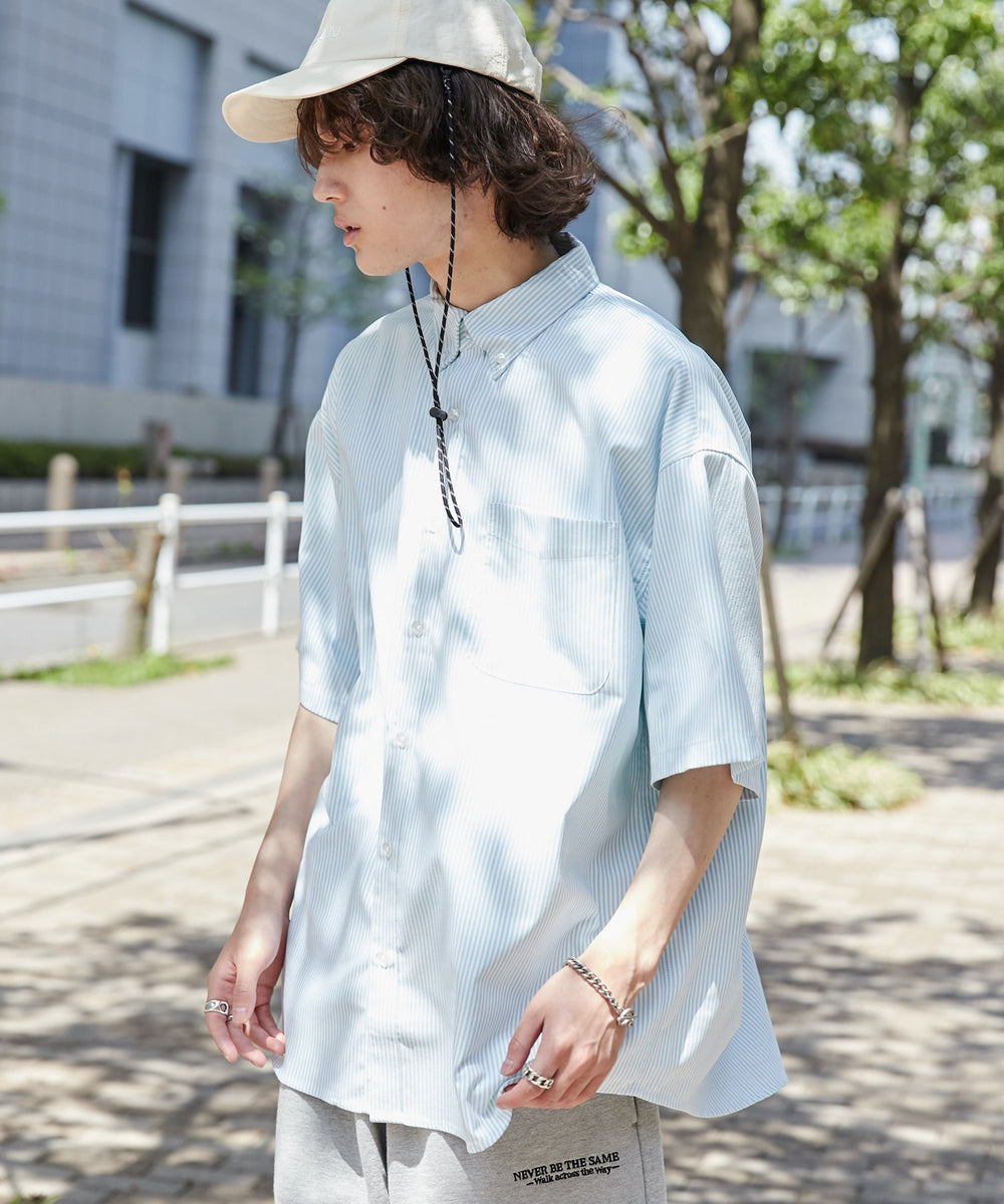 グリーン系ストライプ モデル：173cm L着用