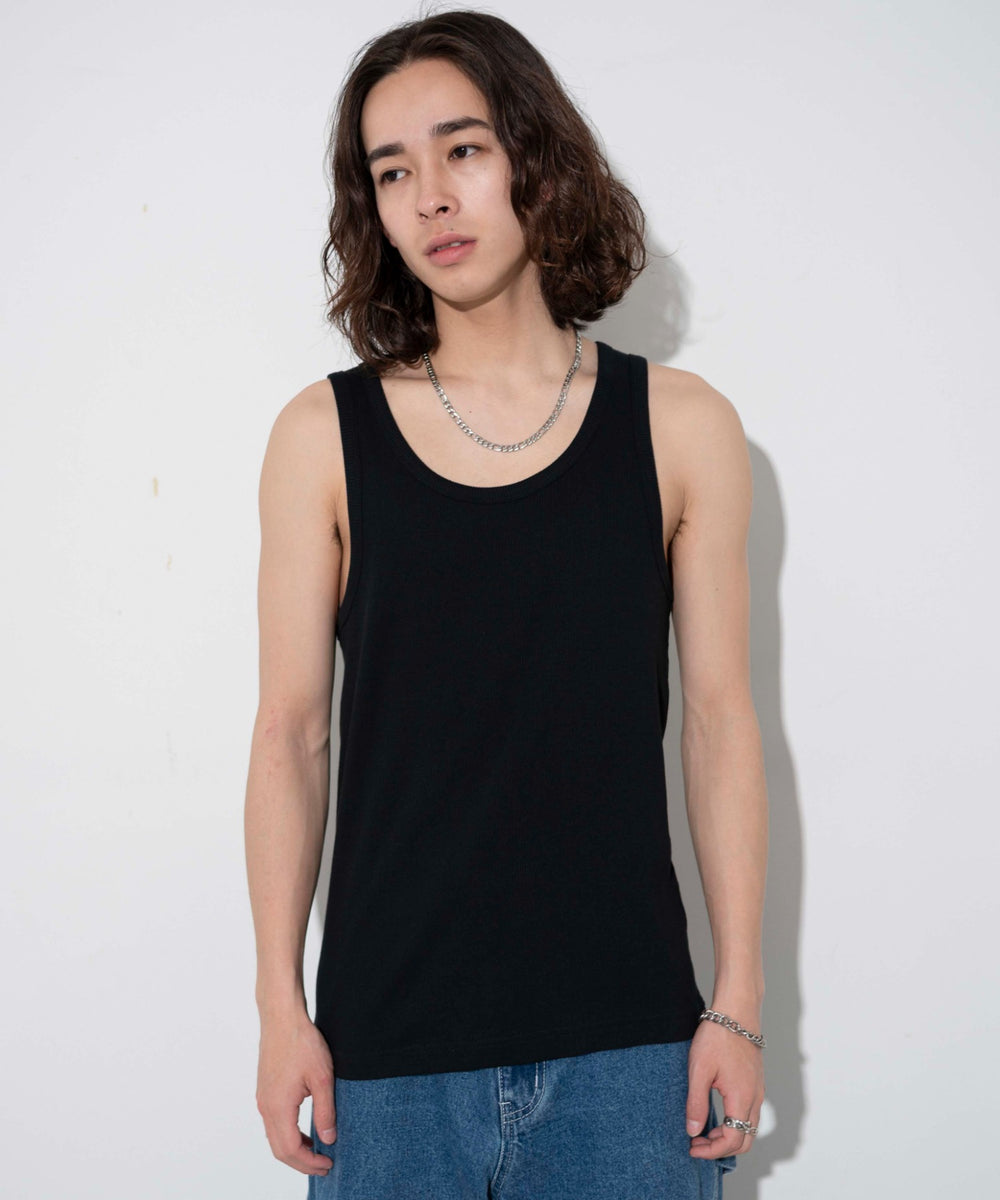 ブラック モデル：174cm L着用