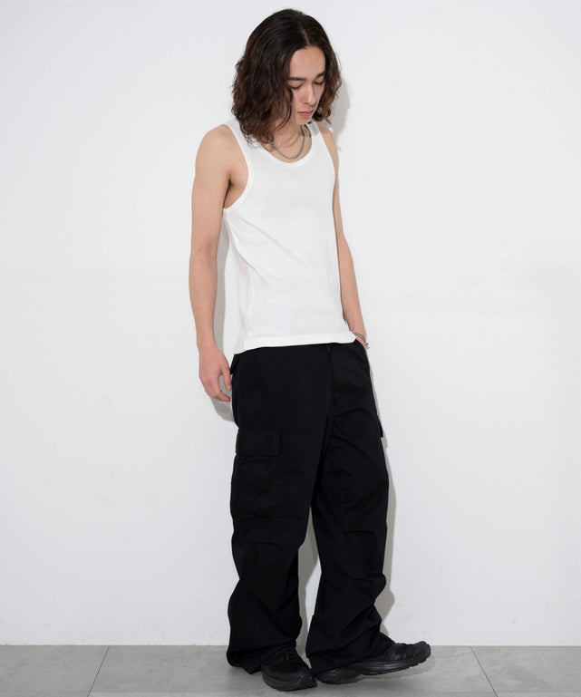 ホワイト モデル：174cm L着用