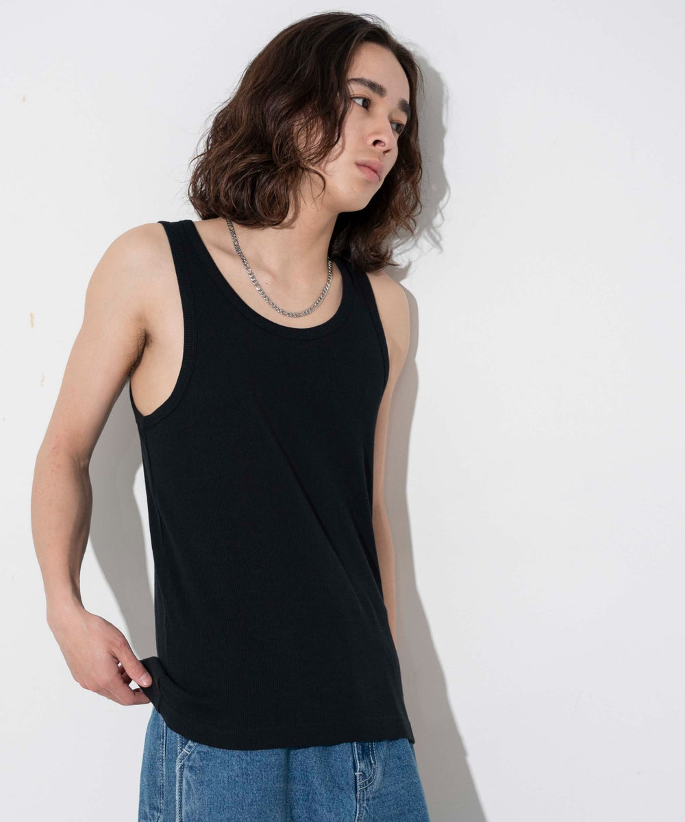 ブラック モデル：174cm L着用