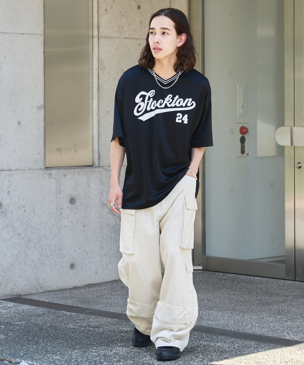 ブラック モデル：174㎝ L着用