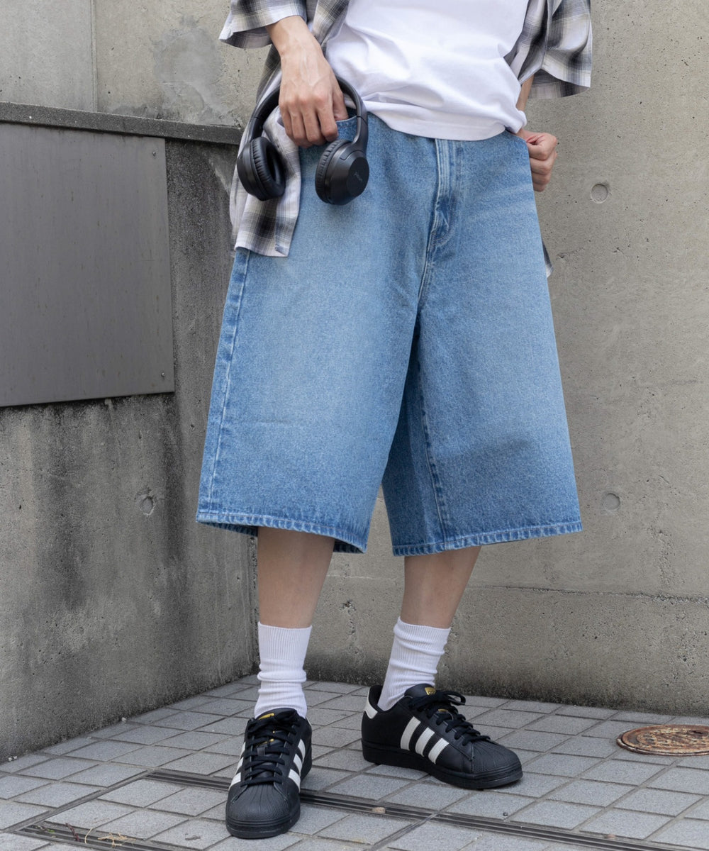 デニム淡色 モデル：175cm L着用
