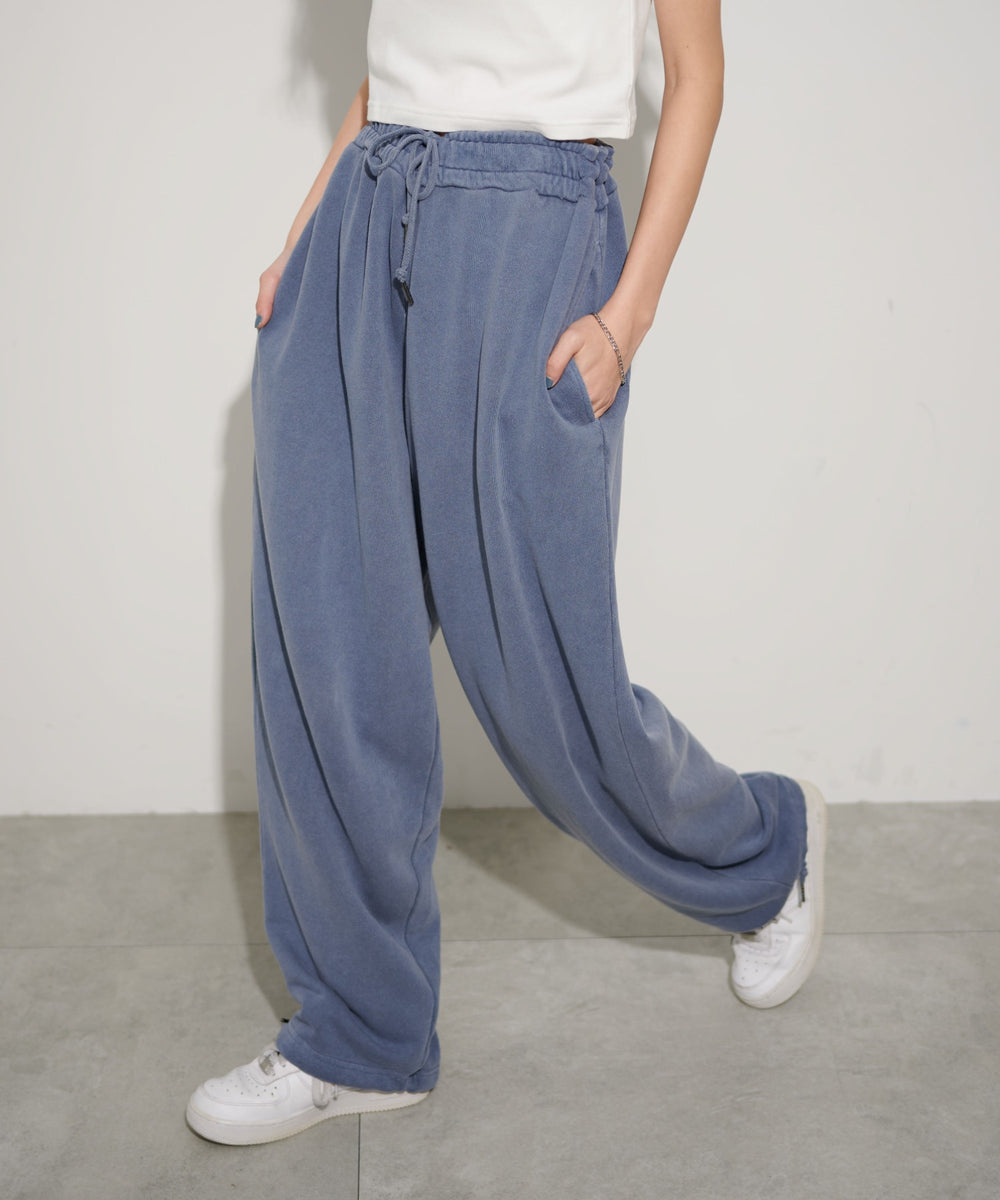 ブルー　モデル:161cm L着用