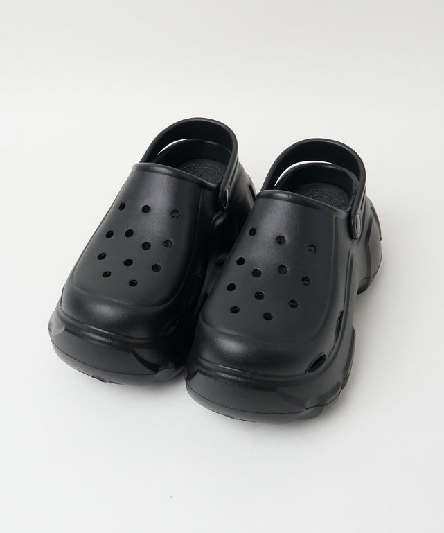 ブラック