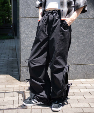 ブラック モデル：155cm M着用