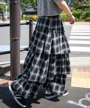 ブラック系チェック1 モデル:155cm F着用　