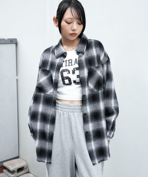 ブラック　モデル：159cm F着用