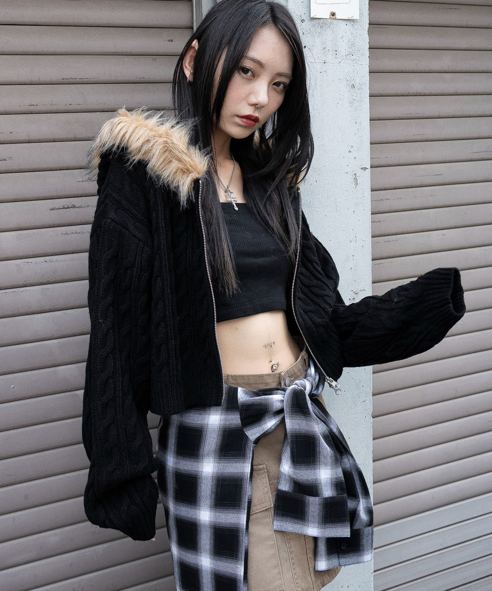 ブラック　モデル：159cm F着用