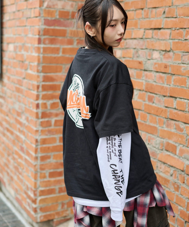 アクセ付きアンサンブルグラフィックT（LS）/ブラック　モデル：159cm L着用