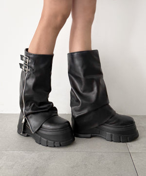 ブラック