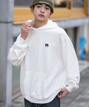 ホワイト モデル：175cm L着用