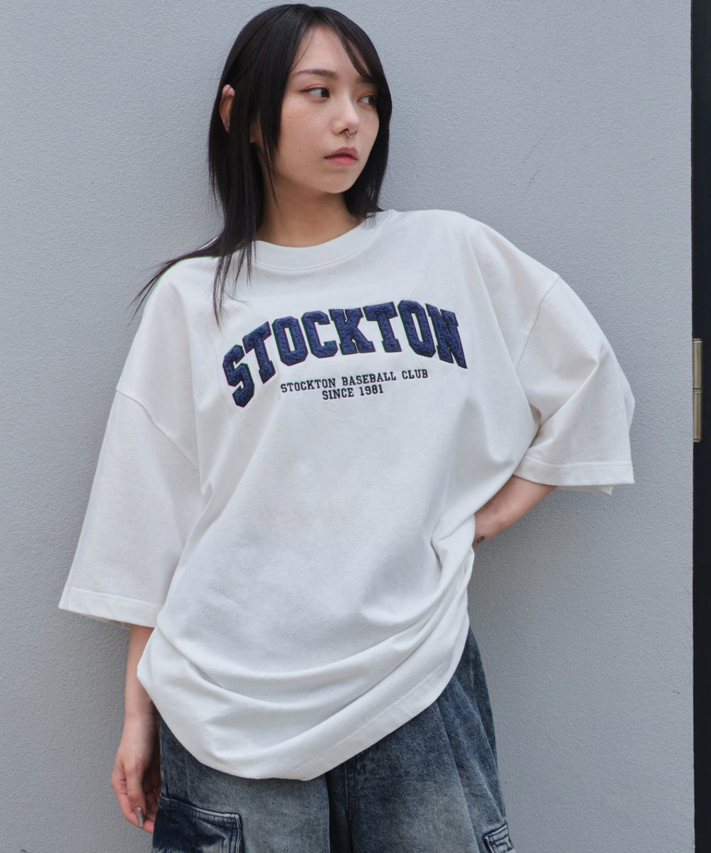 ホワイト モデル：159cm L着用