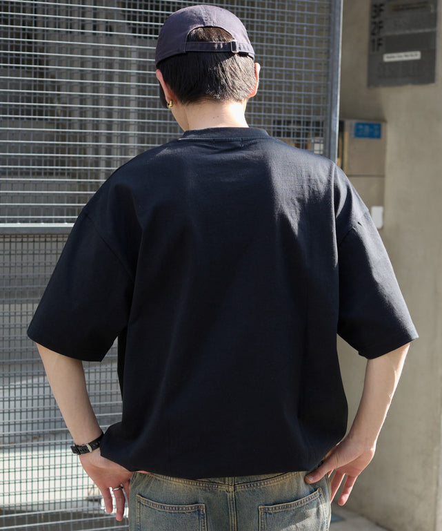 ブラック モデル：180cm L着用