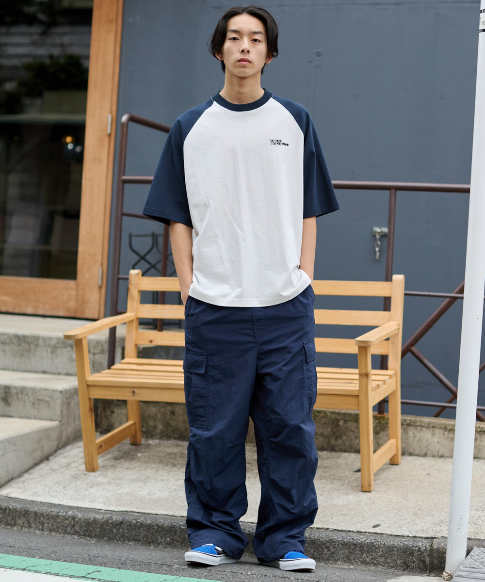 ネイビー モデル：178cm L着用