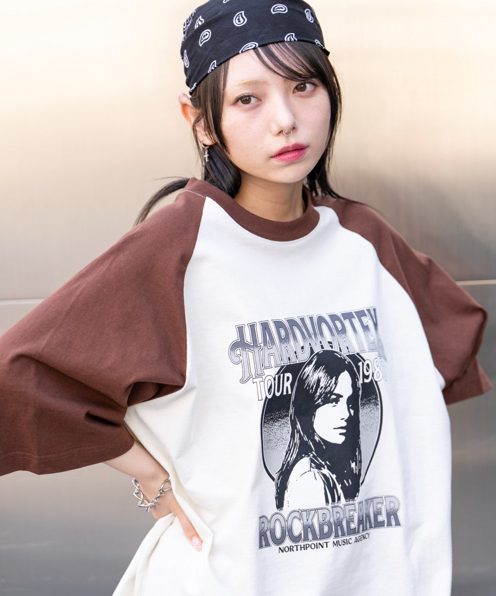 ブラウン　モデル:155cm L着用