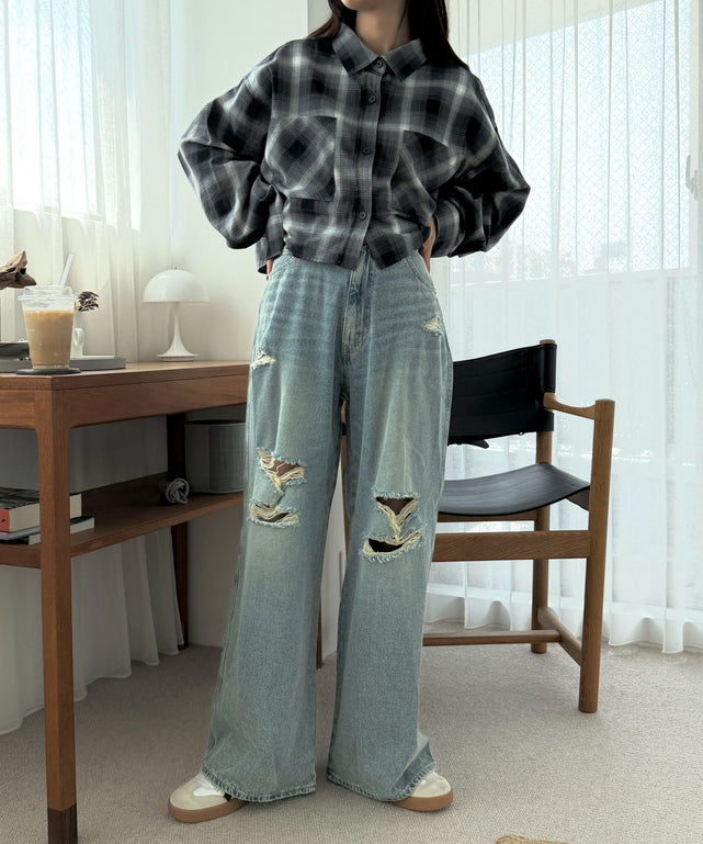 デニム淡加工 モデル：158cm M着用