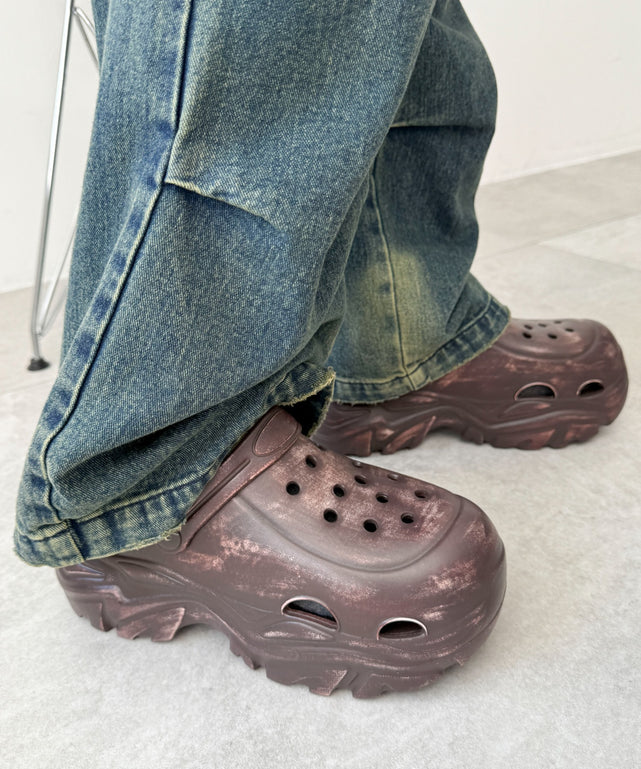 ブラウン