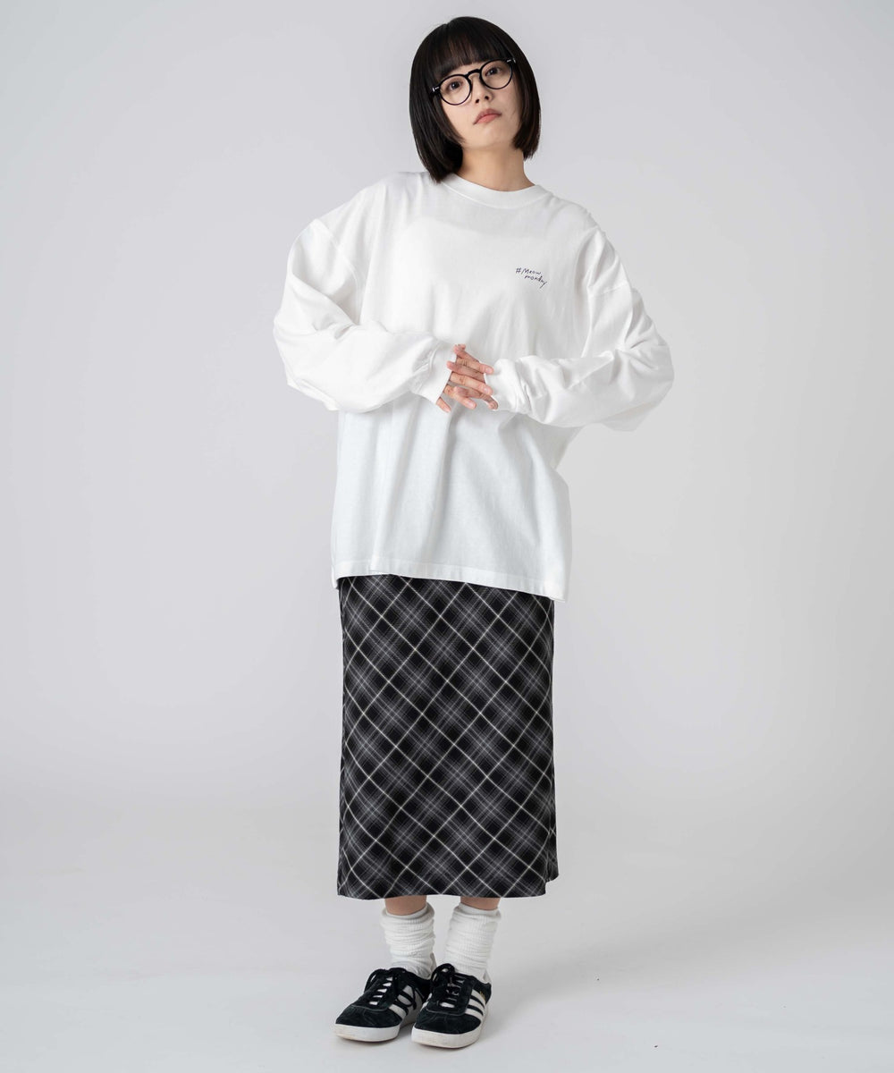 柄7 ホワイト モデル：168㎝　L着用