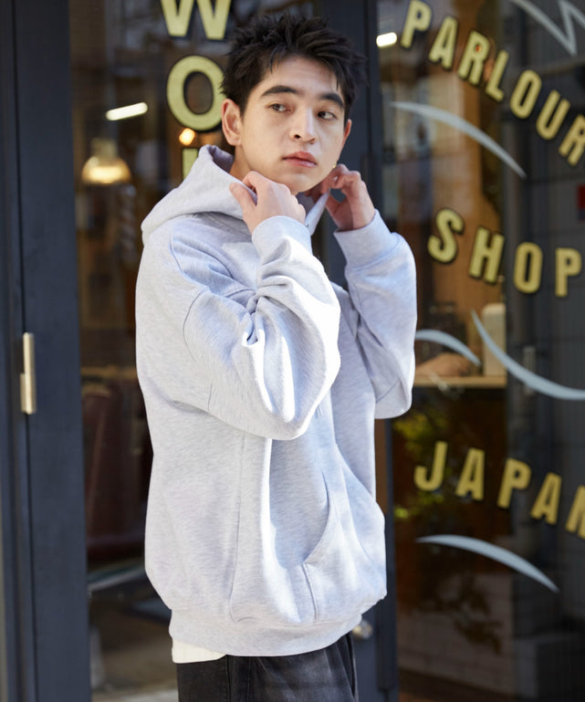 アッシュグレー　モデル:180cm L着用