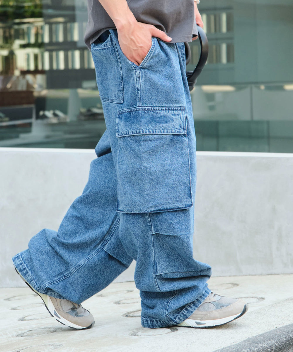 デニム淡加工 モデル：175cm L着用