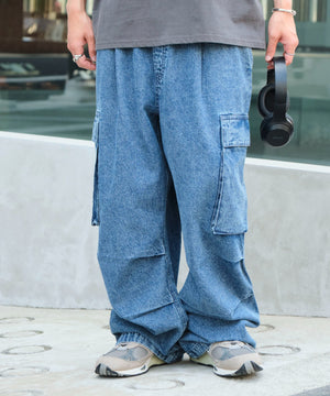 デニム淡加工 モデル：175cm L着用
