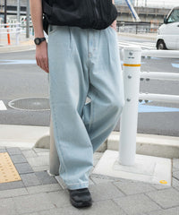 ルーズテーパードデニムパンツ