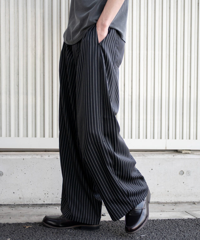 柄1 モデル：182cm L着用