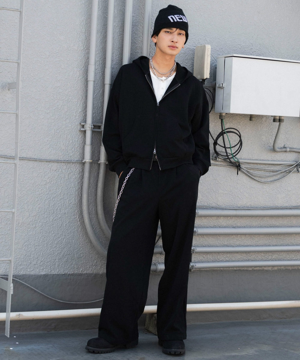 ブラック モデル：180cm L着用