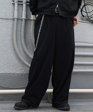 ブラック モデル：180cm L着用