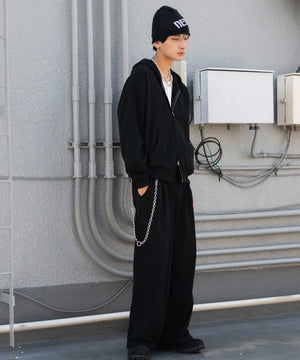 ブラック モデル：180cm L着用