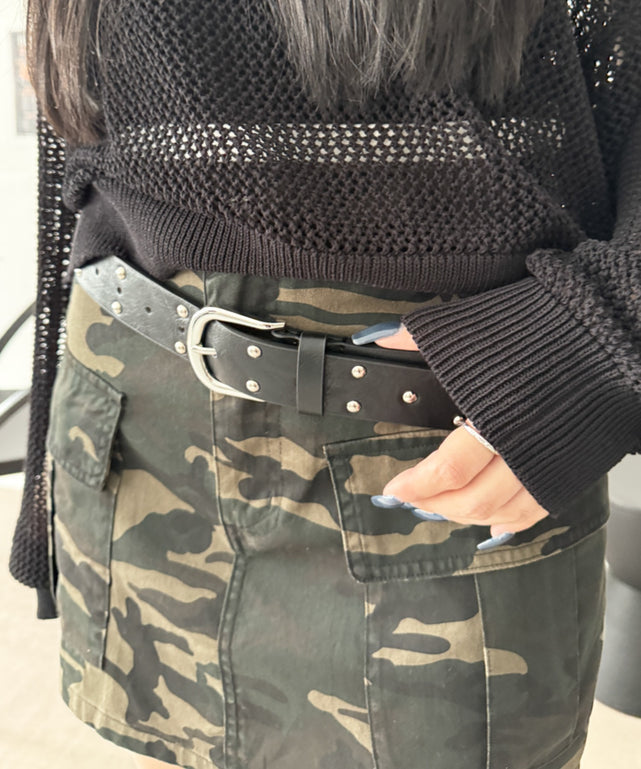 ブラック