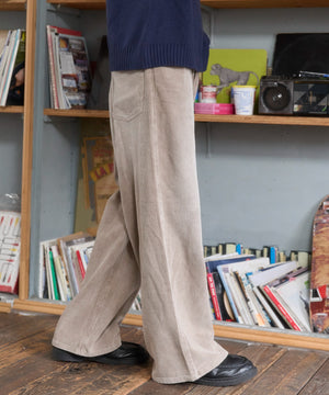 ブラウンソノタ モデル：182cm L着用