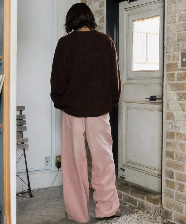 ピンクソノタ モデル：182cm L着用