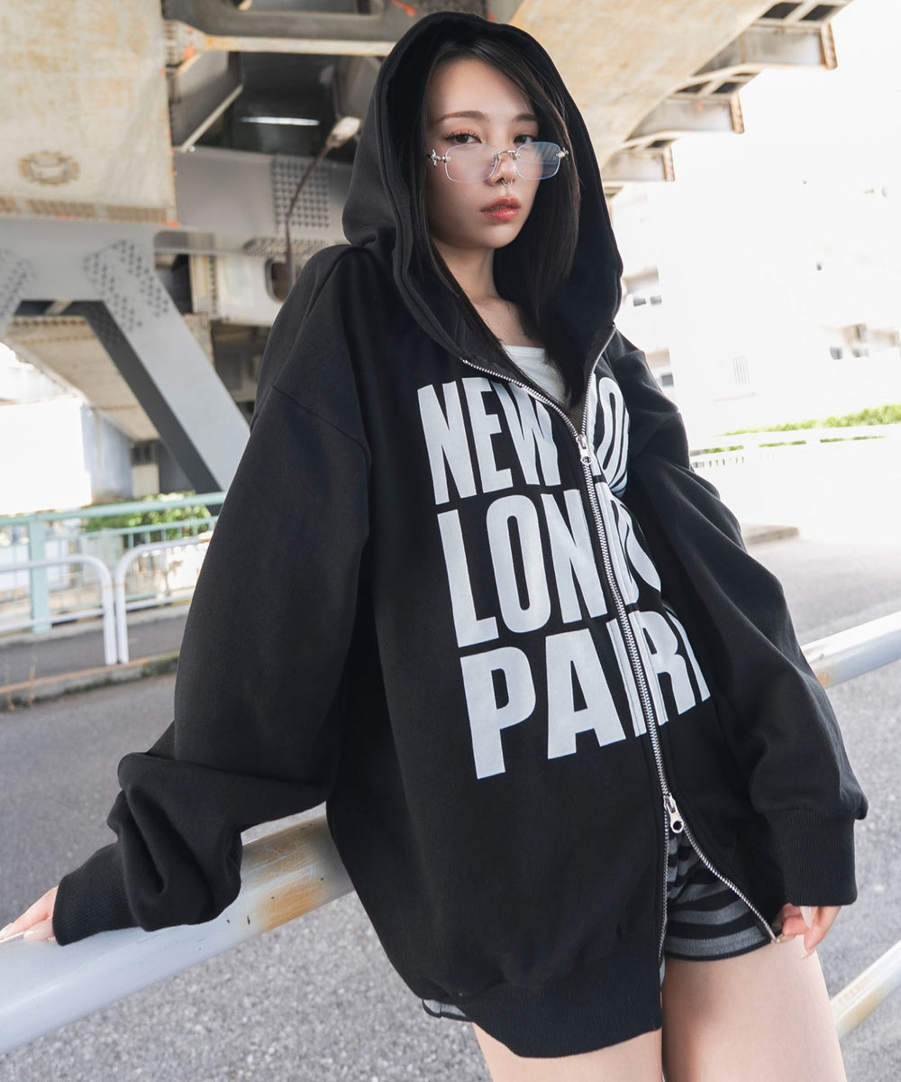 ブラック　モデル：159cm F着用