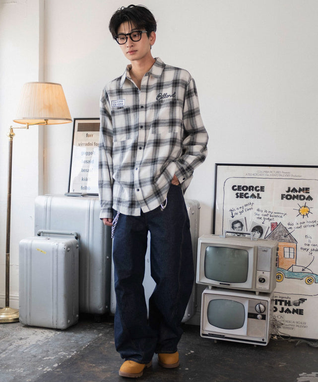 ホワイト モデル：180cm L着用