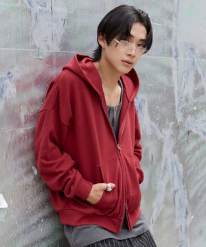 ワイン　モデル：175cm L着用　